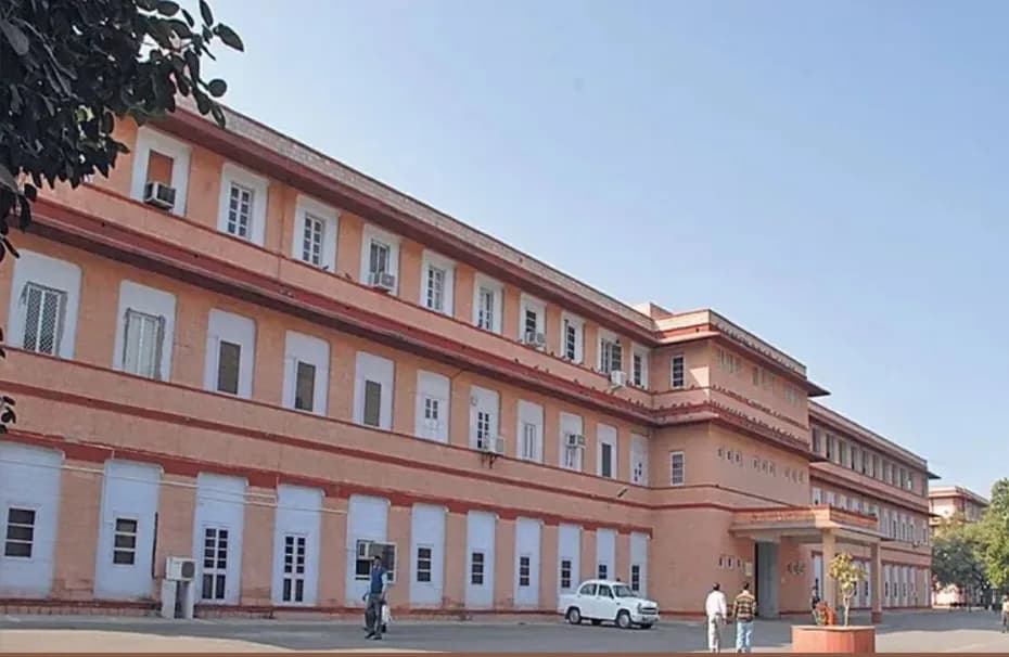 राजस्थान सरकार ने 21 RAS अधिकारियों के किए तबादले, निकाय चुनाव से पहले प्रशासनिक फेरबदल